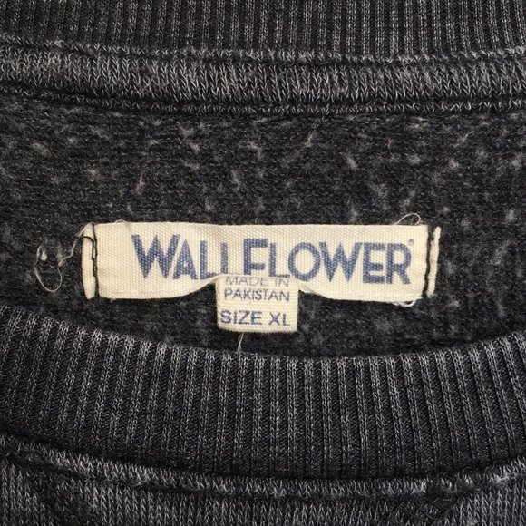 Wallflower Women's Distressed Coloring Sweater Gray Size XL - Picture 5 of 10